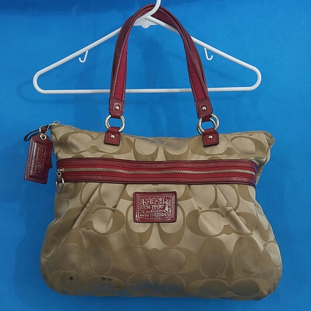 Coach Purse Red Hearts H1257 F20026 Shoulder Shrug